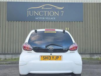 Toyota AYGO 1.0 VVT-i Fire Euro 5 5dr