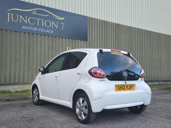 Toyota AYGO 1.0 VVT-i Fire Euro 5 5dr