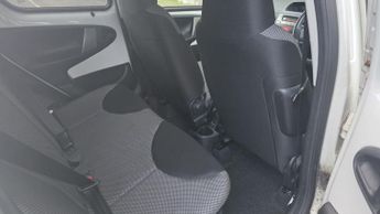 Toyota AYGO 1.0 VVT-i Fire Euro 5 5dr