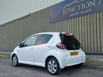 Toyota AYGO 1.0 VVT-i Fire Euro 5 5dr
