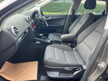 Audi A3 1.6 TDI SE Sportback S Tronic Euro 5 (s/s) 5dr