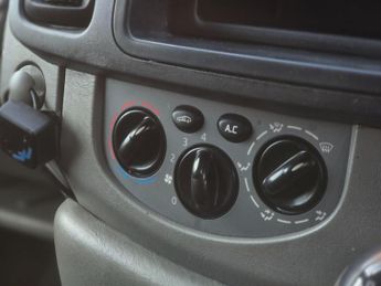 Renault Trafic 2.0 dCi SL27 Sport L1 H1 3dr