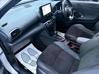 Toyota Yaris Cross 1.5 VVT-h GR SPORT E-CVT Euro 6 (s/s) 5dr