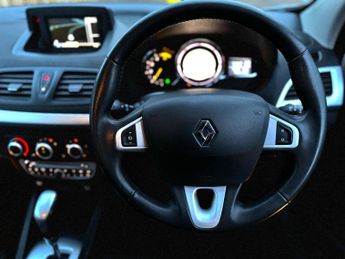 Renault Megane 1.5 dCi Dynamique TomTom EDC Euro 5 5dr