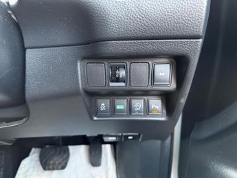 Nissan Qashqai 1.2 DIG-T n-tec XTRON 2WD Euro 6 (s/s) 5dr