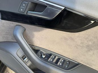 Audi A4 Avant 2.0 TDI Black Edition S Tronic quattro Euro 6 (s/s) 5dr