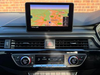 Audi A4 Avant 2.0 TDI Black Edition S Tronic quattro Euro 6 (s/s) 5dr