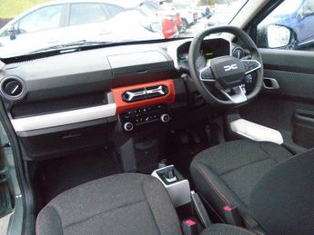 Dacia Spring 65 26.8kWh Expression Hatchback 5dr Electric Auto (65 ps)