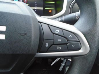 Dacia Spring 65 26.8kWh Expression Hatchback 5dr Electric Auto (65 ps)