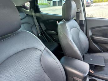 Hyundai ix35 2.0 CRDi Premium Panorama Auto 4WD Euro 5 5dr