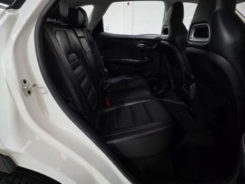 MG MG HS 1.5 T-GDI Exclusive DCT Euro 6 (s/s) 5dr