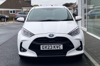 Toyota Yaris 1.5 VVT-h Design Hatchback 5dr Petrol Hybrid E-CVT Euro 6 (s/s) 