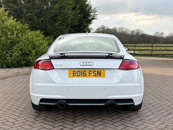 Audi TT 2.0 TFSI S line S Tronic Euro 6 (s/s) 3dr