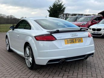 Audi TT 2.0 TFSI S line S Tronic Euro 6 (s/s) 3dr