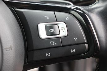 Volkswagen Golf 2.0 TSI R DSG 4Motion Euro 6 (s/s) 5dr