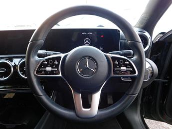 Mercedes-Benz A Class 1.3 A180 Sport (Executive) 7G-DCT Euro 6 (s/s) 5dr