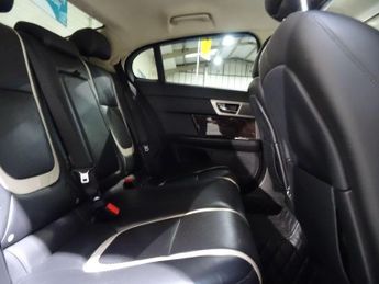 Jaguar XF 3.0d V6 Portfolio Auto Euro 5 (s/s) 4dr