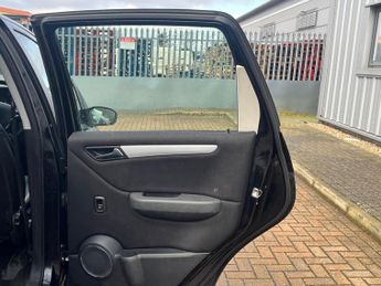 Mercedes-Benz A Class 1.5 A150 Avantgarde SE 5dr