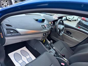 Renault Megane 1.6 16V Bizu Euro 5 5dr