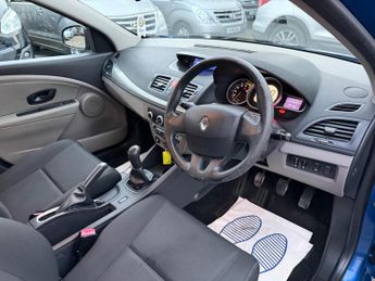 Renault Megane 1.6 16V Bizu Euro 5 5dr