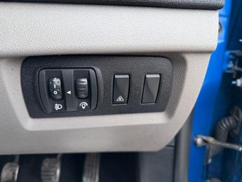 Renault Megane 1.6 16V Bizu Euro 5 5dr