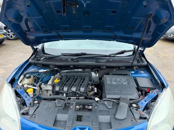 Renault Megane 1.6 16V Bizu Euro 5 5dr