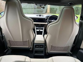 Porsche Macan 100kWh 4S Auto 4WD 5dr