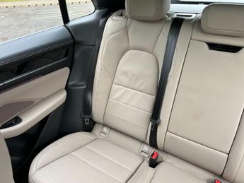 Porsche Macan 100kWh 4S Auto 4WD 5dr
