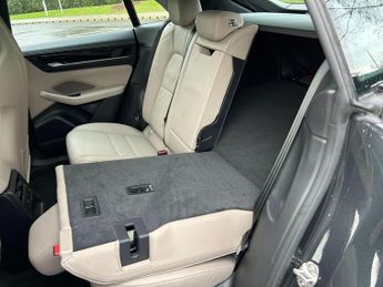 Porsche Macan 100kWh 4S Auto 4WD 5dr