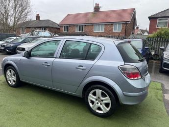 Vauxhall Astra 1.4i 16v Active 5dr