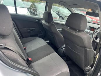 Vauxhall Astra 1.4i 16v Active 5dr