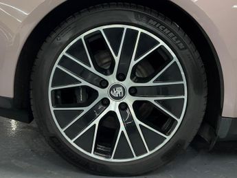 Porsche Taycan Performance Plus 93.4kWh Auto RWD 4dr (11kW Charger)