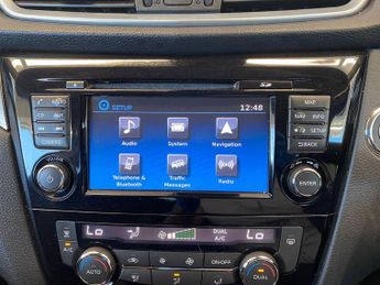 Nissan Qashqai 1.2 DIG-T N-Connecta XTRON Euro 6 (s/s) 5dr