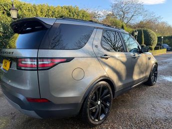 Land Rover Discovery 3.0 TD V6 First Edition Auto 4WD Euro 6 (s/s) 5dr