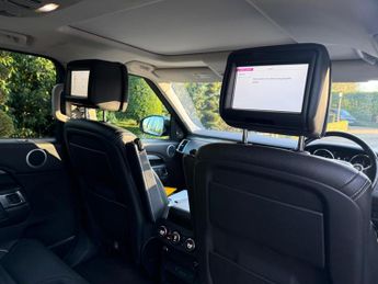 Land Rover Discovery 3.0 TD V6 First Edition Auto 4WD Euro 6 (s/s) 5dr