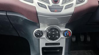 Ford Fiesta 1.25 Zetec 5dr