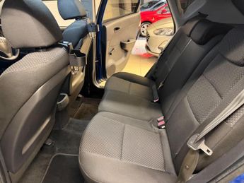 Hyundai i30 1.6 CRDi Classic Euro 4 5dr