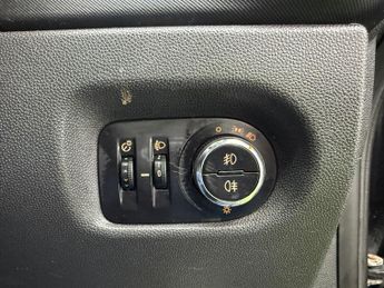 Vauxhall Corsa 1.2i 16v SXi 5dr