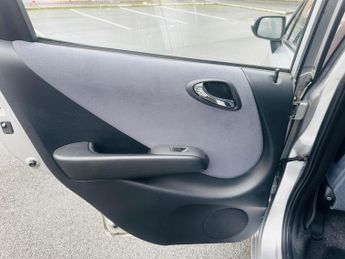 Honda Jazz 1.4 i-DSI SE Hatchback 5dr Petrol CVT-7 (139 g/km, 82 bhp)