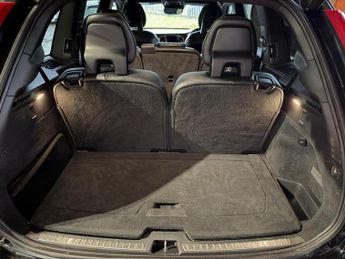 Volvo XC90 2.0h T8 Twin Engine 9.2kWh R-Design Auto 4WD Euro 6 (s/s) 5dr