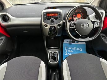 Toyota AYGO 1.0 VVT-i x-play x-shift Euro 6 5dr