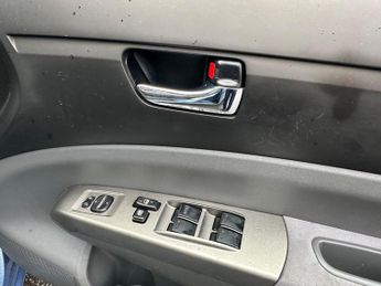 Toyota Prius 1.5 T Spirit CVT 5dr