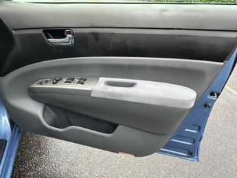 Toyota Prius 1.5 T Spirit CVT 5dr