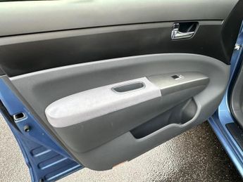 Toyota Prius 1.5 T Spirit CVT 5dr