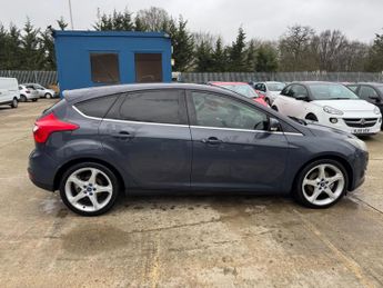 Ford Focus 1.6T EcoBoost Titanium X Euro 5 (s/s) 5dr