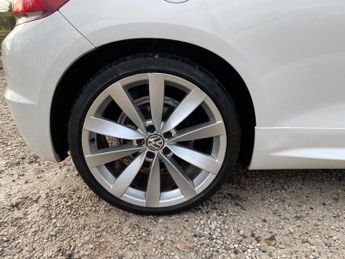 Volkswagen Scirocco 2.0 TDI R-Line DSG Euro 5 3dr (Leather, Nav)