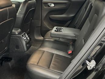 Volvo XC40 1.5h T4 Recharge 10.7kWh Inscription Auto Euro 6 (s/s) 5dr