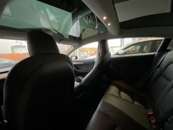 Tesla Model 3 STANDARD RANGE +