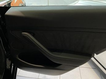 Tesla Model 3 STANDARD RANGE +