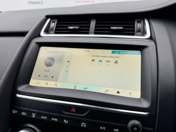 Jaguar E-PACE 2.0 D180 R-Dynamic SE Auto AWD Euro 6 (s/s) 5dr